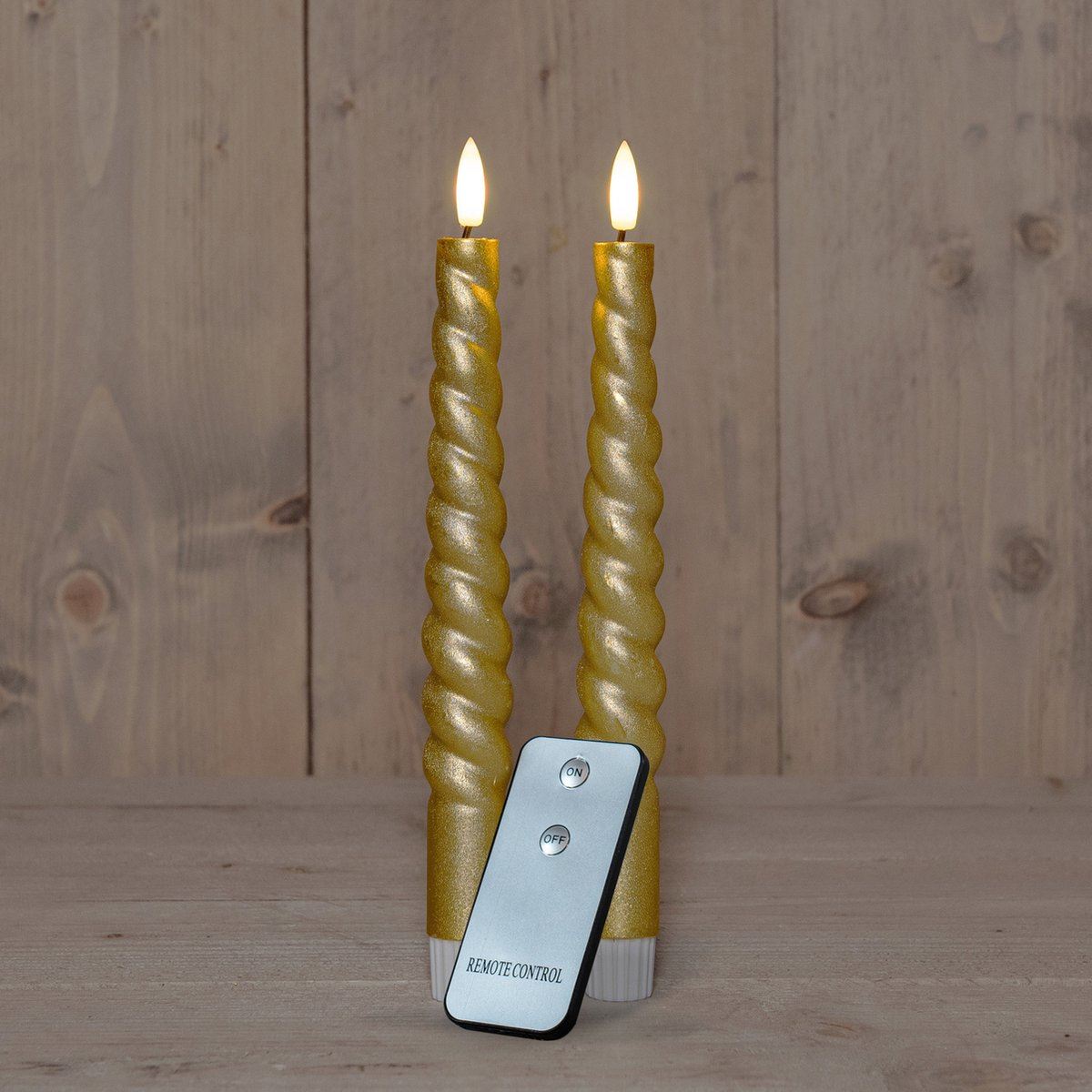 Anna's Collection - Led gedraaide dinerkaars - goud - H 23cm - set van 2 stuks - met afstandsbediening afbeelding